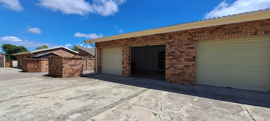 To Let 3 Bedroom Property for Rent in La Provance Free State